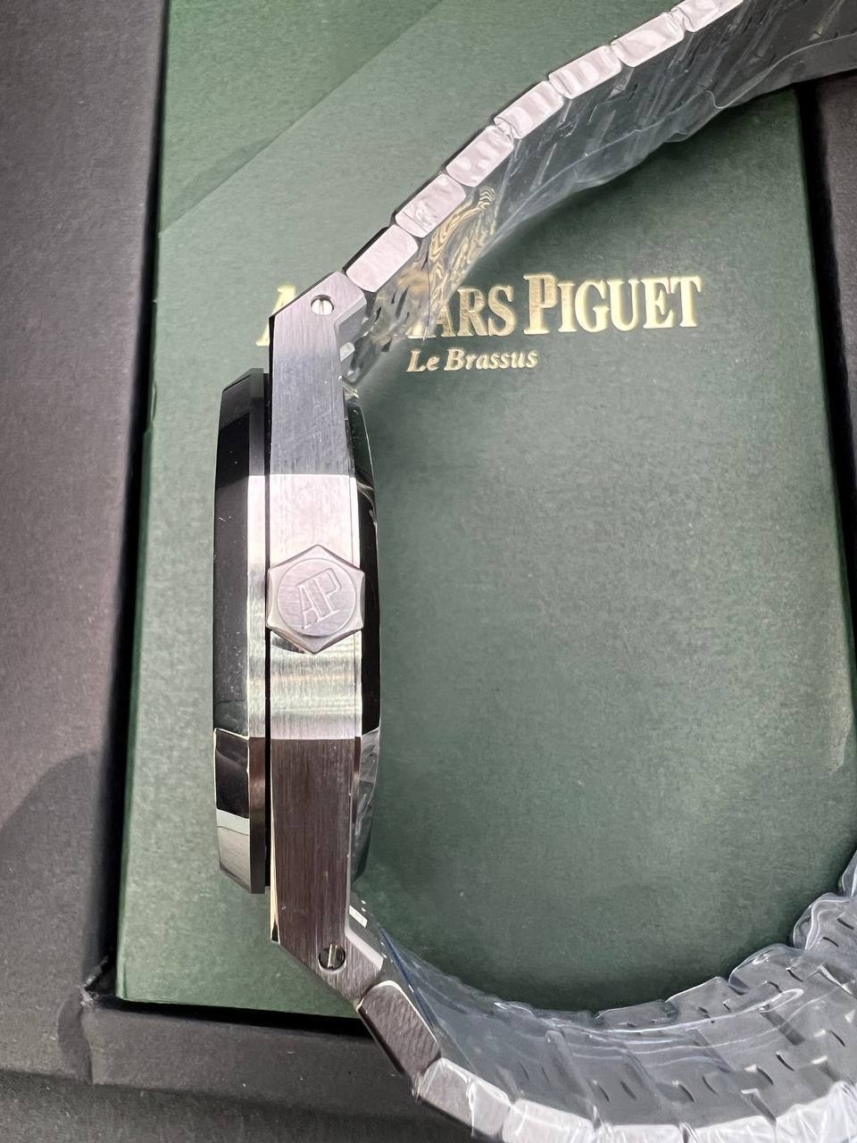 audemars piguet royal oak,audemars piguet royal,часы audemars piguet royal oak,audemars piguet royal oak selfwinding,audemars piguet royal oak 41 15500st.oo.1220st.01 blue dial