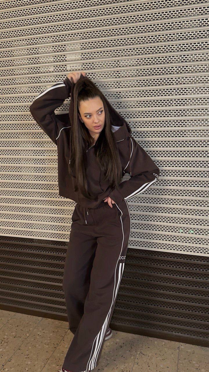 женский спортивный костюм,спортивный костюм,стильный спортивный костюм,женский костюм,велюровый спортивный костюм