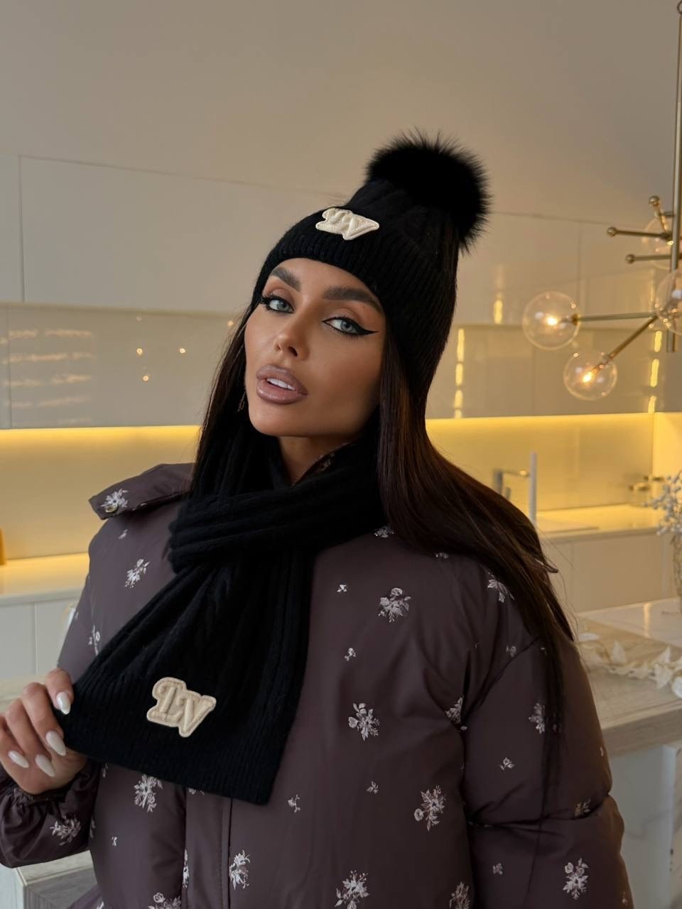 шапка бини и шарф miu miu зимний комплект,шапки комплект,комплект зимняя шапка с шарфом aruuke,комплект из шапки и шарфа,стильная шапка