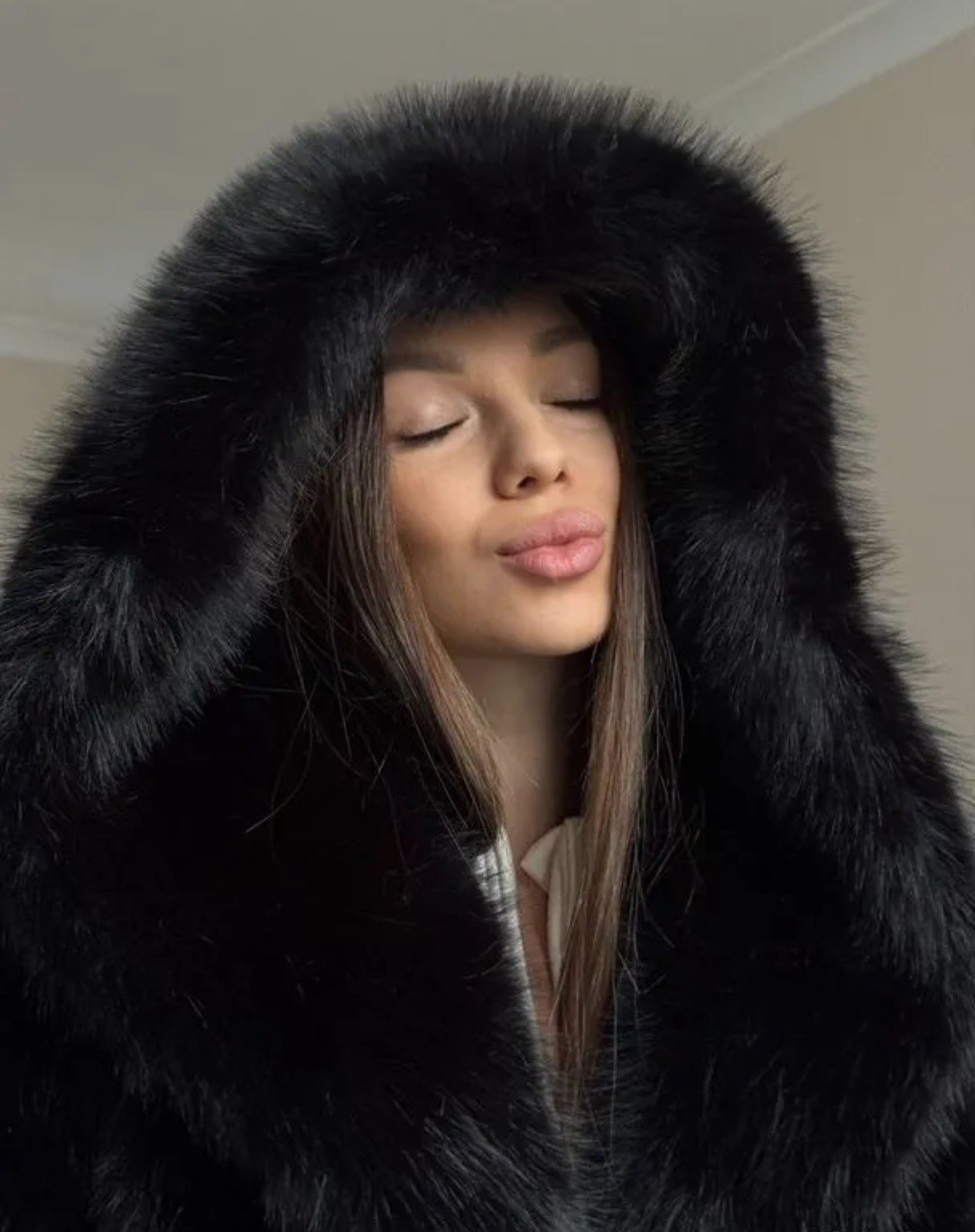 женская шуба,шубка,шуба,короткие шубы,меховое пальто с капюшоном