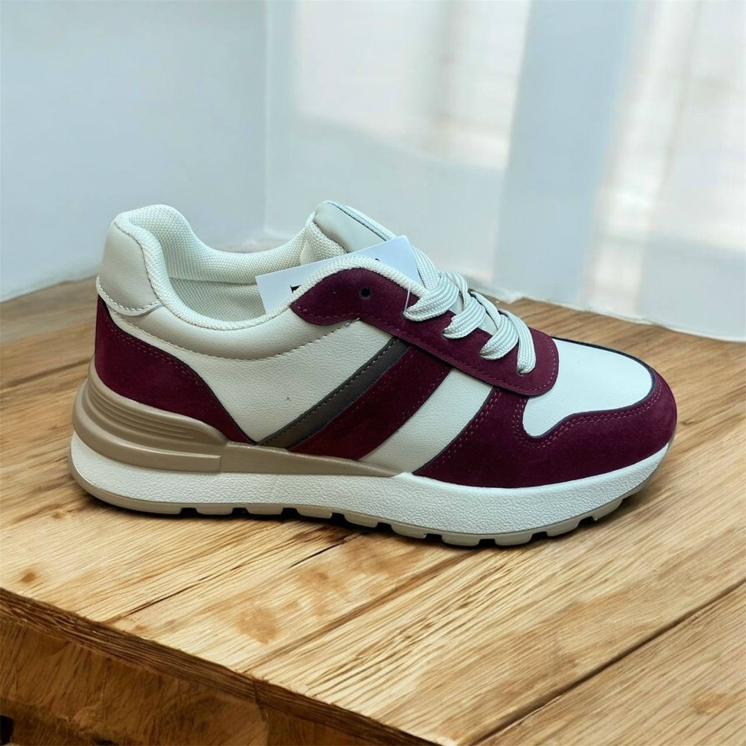 ,женские кроссовки,кроссовки модные,бордовые кроссовки,кроссы женские