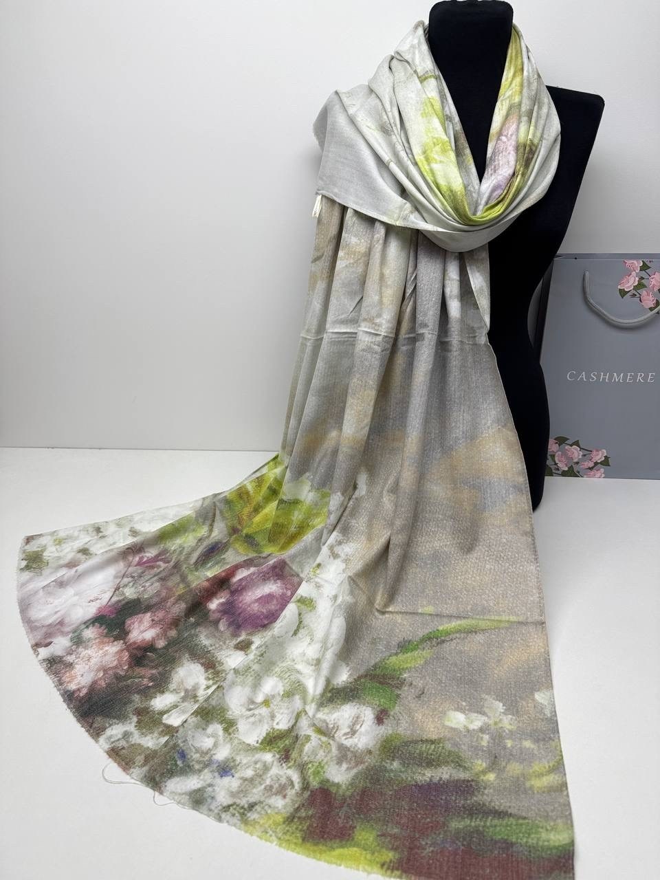 палантин женский,палантин женский летний,палантин женский с цветочным принтом 180*80 см арт 1139530,палантин женский с цветочным принтом,шарфы и платки