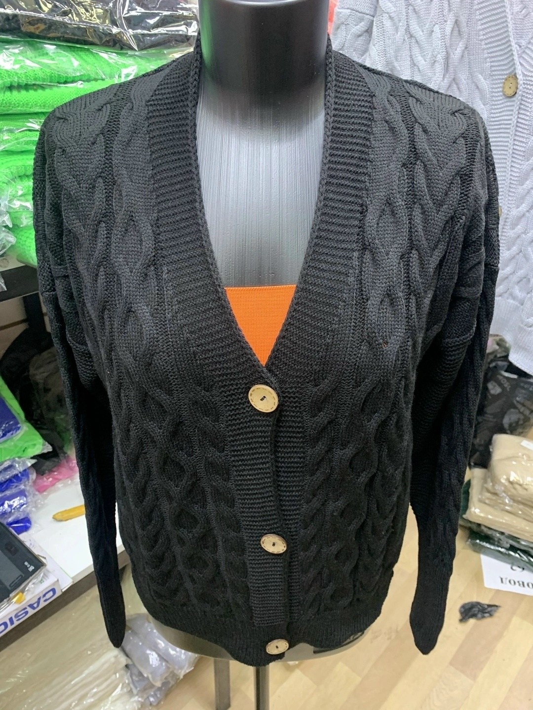 кофты женские на пуговицах вязанные спицами,вязаный кардиган,кардиган вязаный женский,кардиган женский вязаный на пуговицах,кардиган konfitop