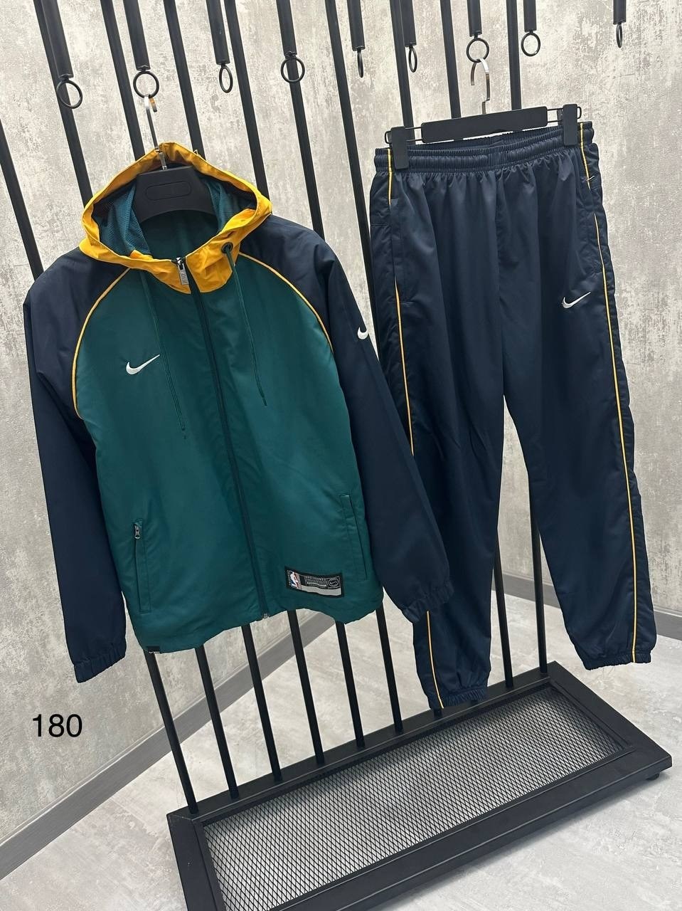 спортивный костюм nike,спортивный костюм мужской nike,спортивный костюм мужской nike swoosh,спортивный костюм найк,спортивный костюм