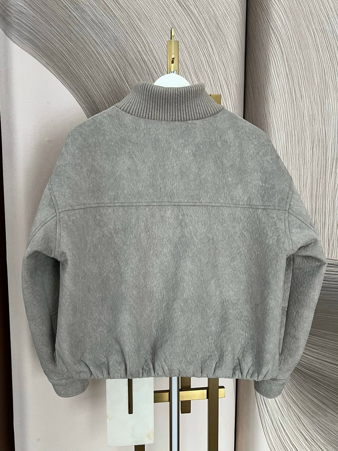 куртка замшевая,куртка кожаная,куртка,куртка бомбер,короткая куртка