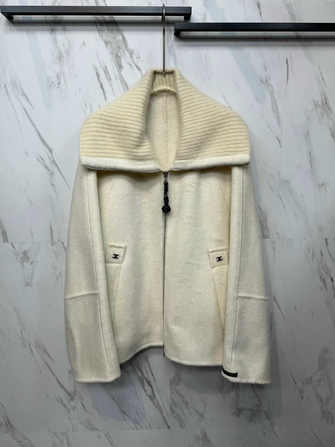 серый бомбер из шерсти женский,куртка бомбер оверсайз весенний шерстяной manly,куртка короткая кашемировая,куртка из кашемира,теплое пальто