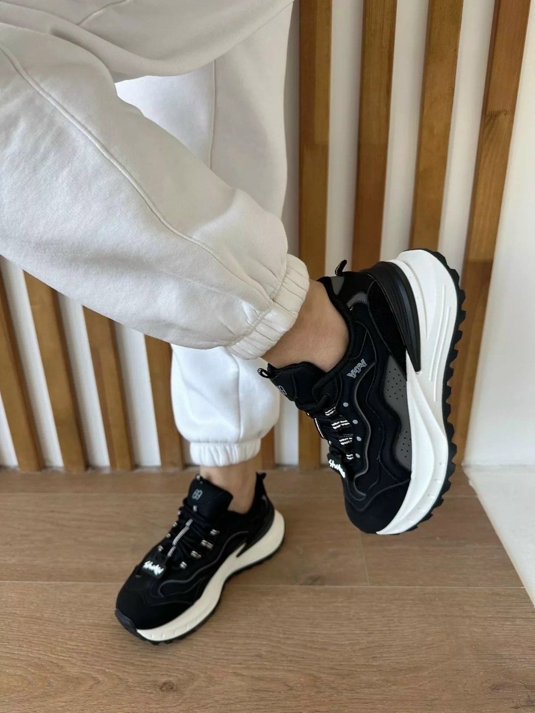 кроссовки женскиe,кроссовки эко,кроссовка,модные кроссовки,кроссовки базовые