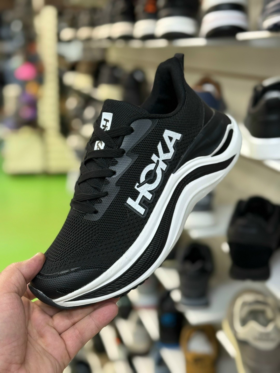 кроссовки,повседневные кроссовки,спортивная ,кроссовка,спортивные кроссовки