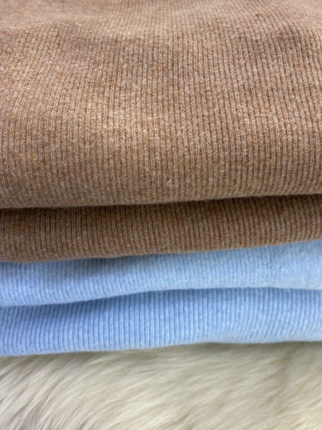 кашемировый свитер,трикотажный свитер,кашемировый свитер с высоким воротником,трикотаж лапша ангора,свитер однотонный