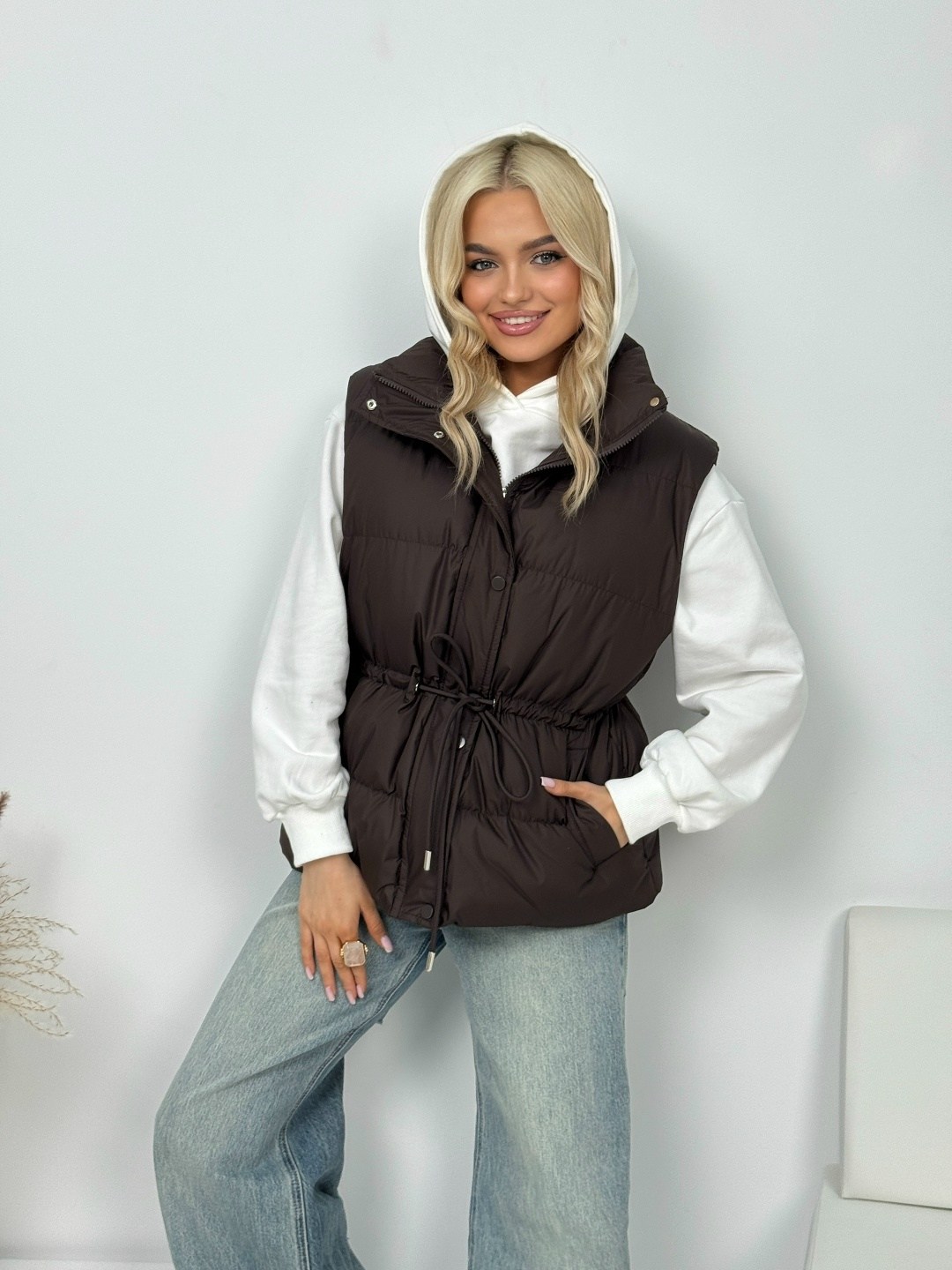 женская жилетка,жилет демисезонный,жилет теплый,жилеты,жилет на синтепоне