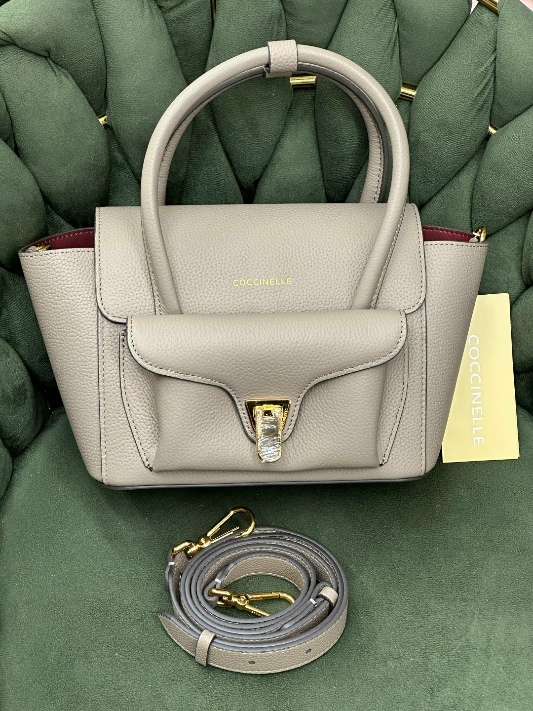 сумка coccinelle,сумка beat классическая с клапаном coccinelle,женская сумка coccinelle,сумка coccinelle arlettis,coccinelle сумка liya medium цвет серый