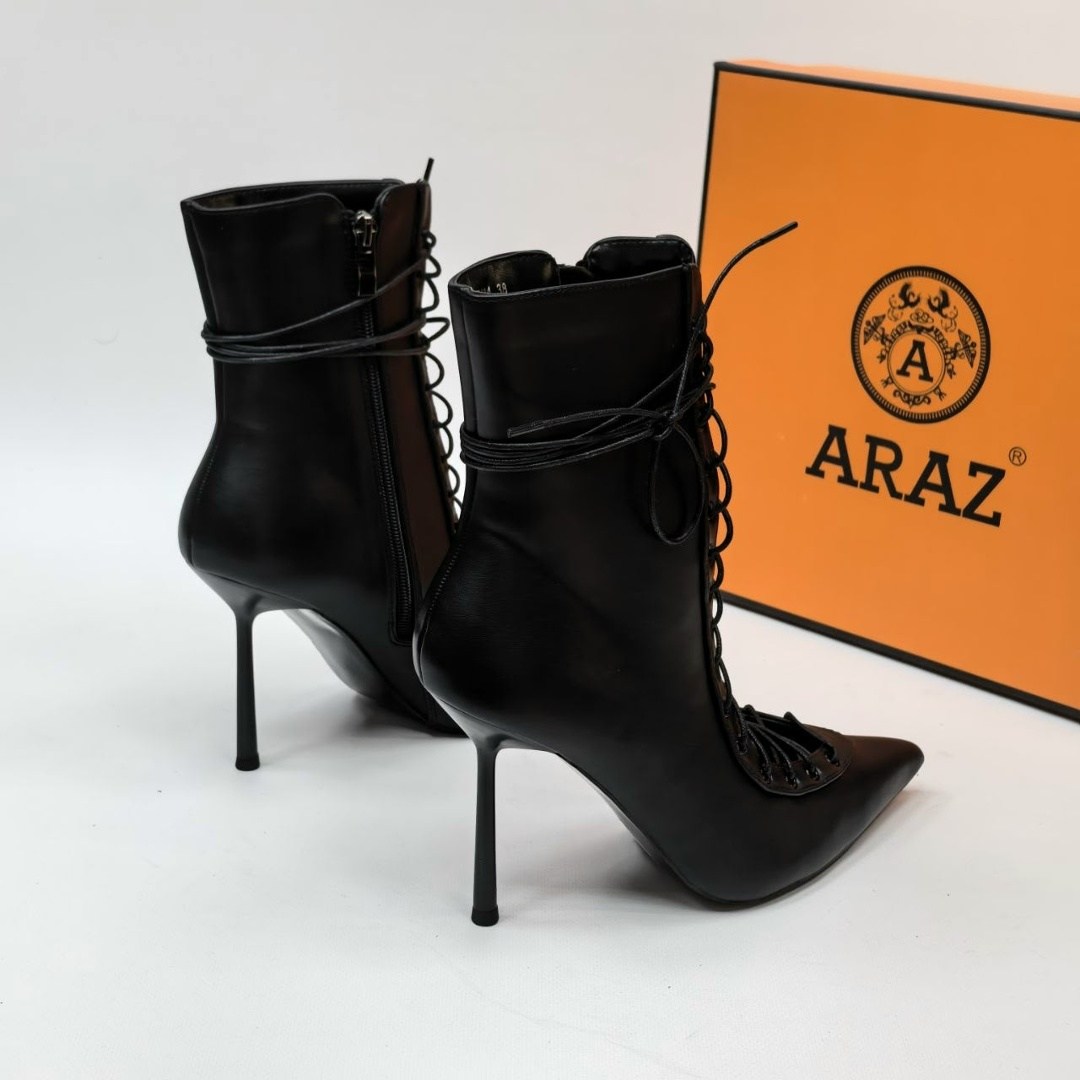 ,черные кожаные ботильоны jimmy choo,ботильоны женские,женские сапоги,ботильоны