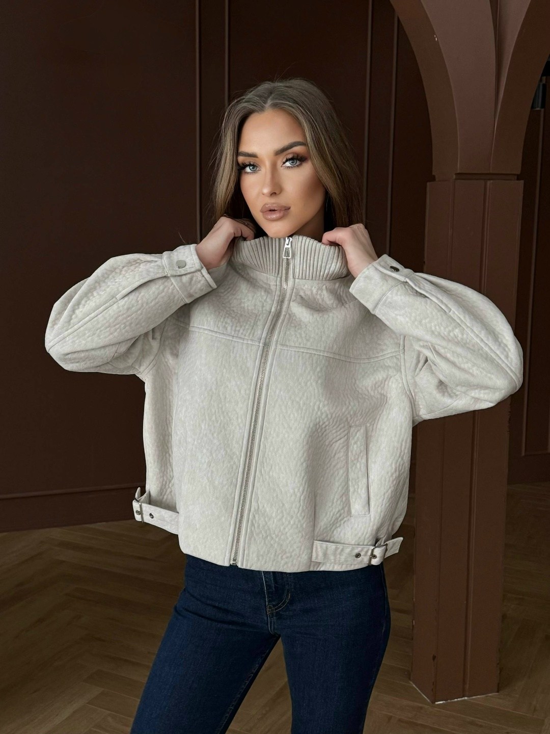 стильная куртка,куртка женская,легкая куртка,куртка,куртка бомбер женская