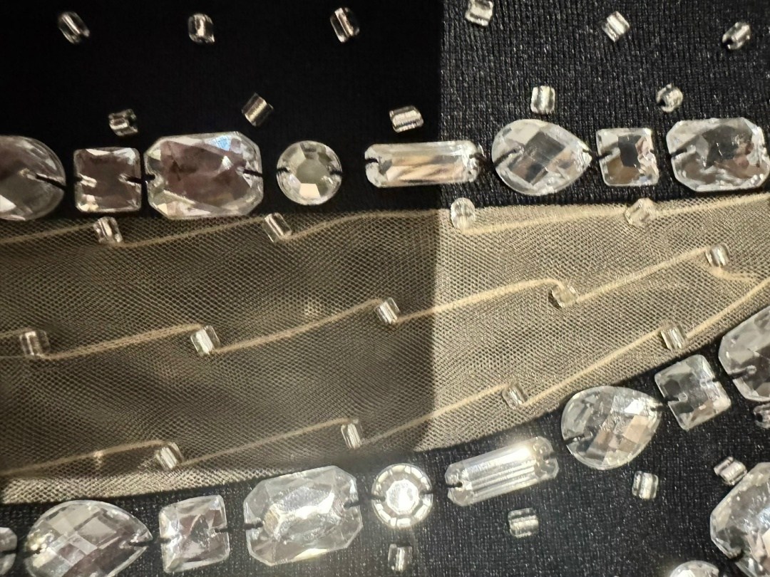 платье стразы,платье с камнями,платье сетка со стразами,стразы на одежде,платье с кристаллами