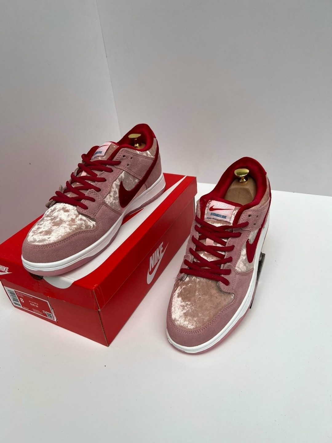 кроссовки nike sb dunk low strangelove,кроссовки nike sb dunk low,кроссовки женские nike sb dunk,nike sb dunk low strangelove,nike dunk sb low