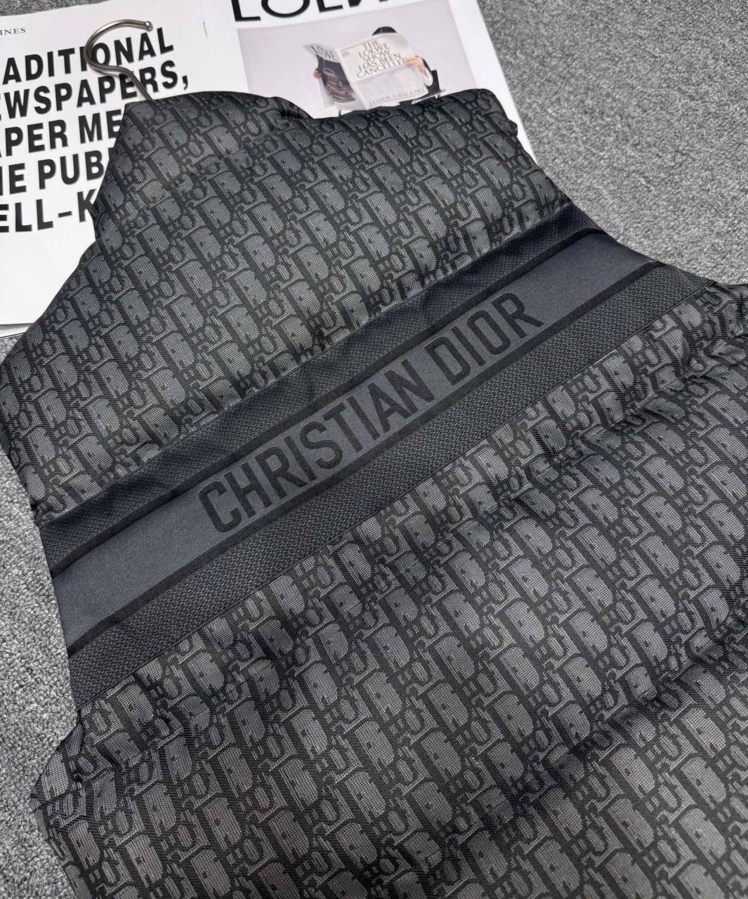 жилетка диор,жилетка женская,стильная жилетка,жилетка кристиан диор,жилетка