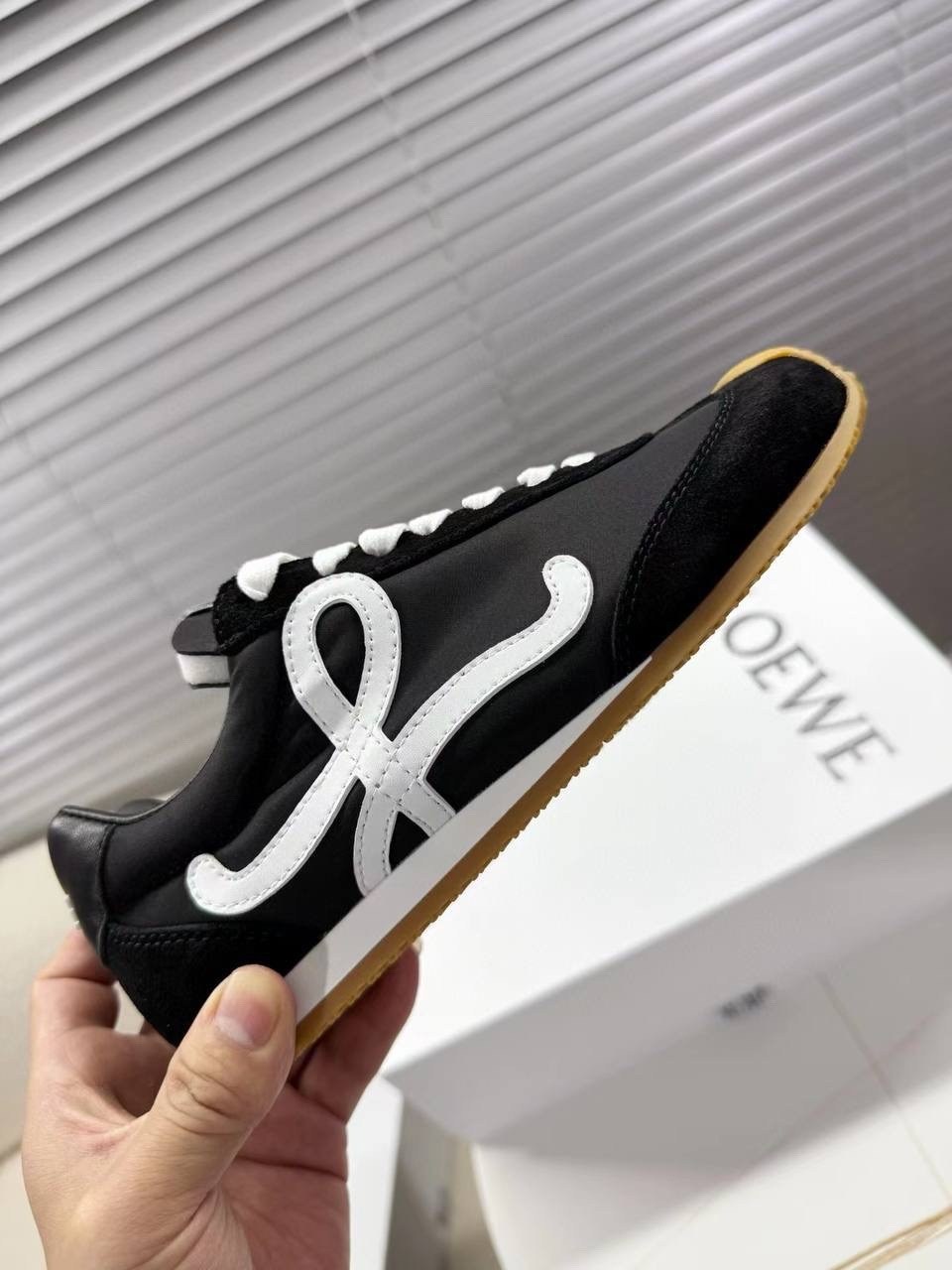 ,кроссовки женскиe,кроссовки loewe,кроссовки брендовые,спортивная