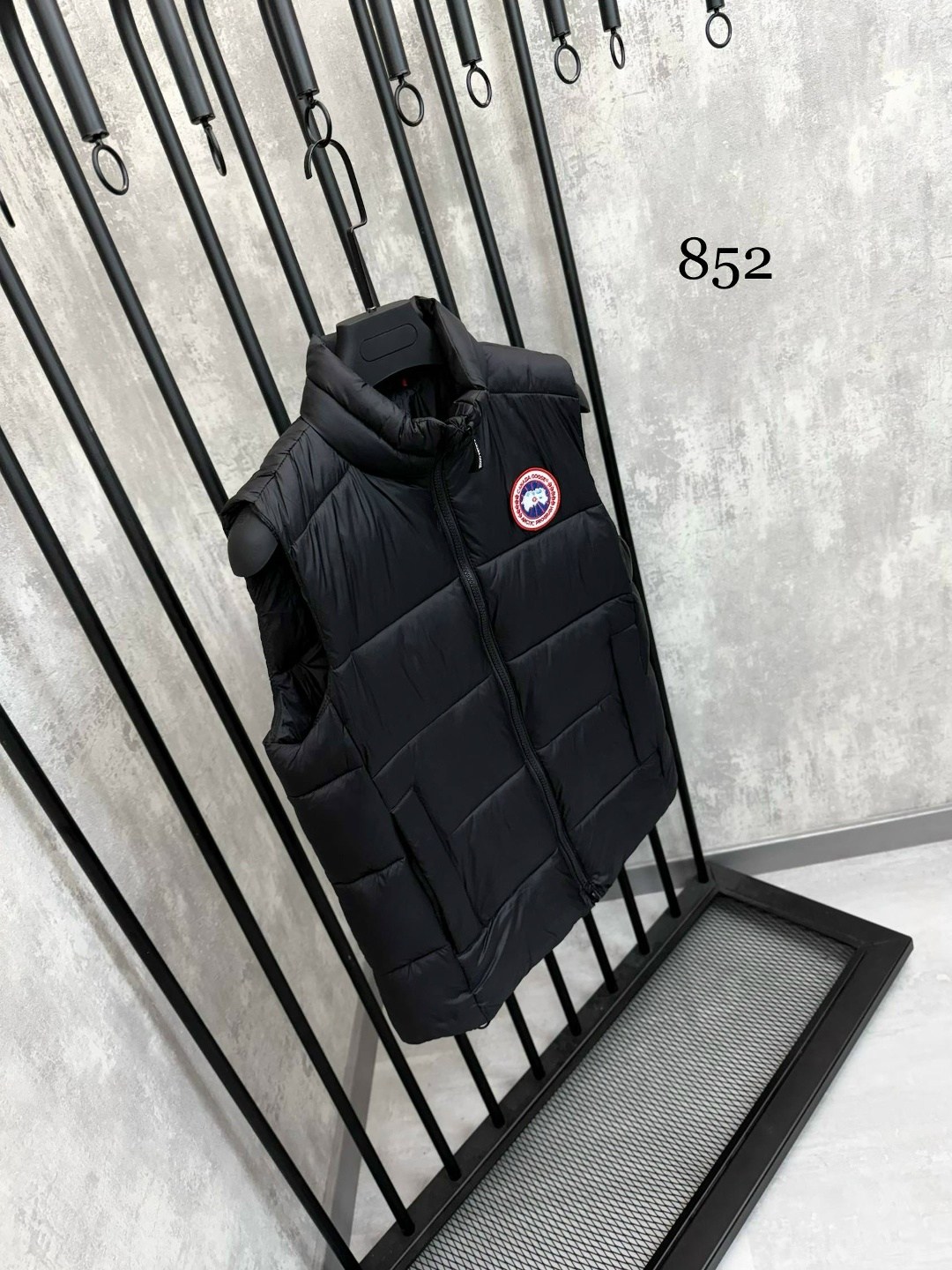 жилет утепленный canada goose,жилет canada goose,жилетка канада гус мужская,жилет,жилет мужской