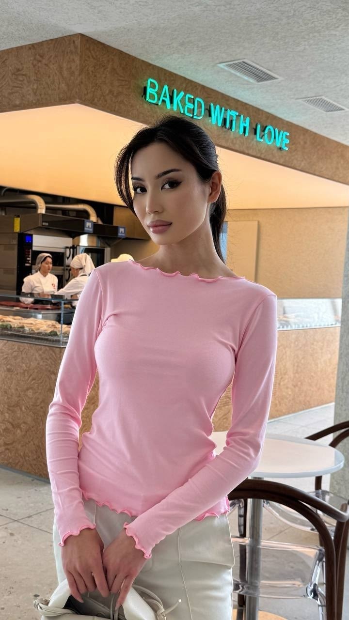 женская блузка,лонгслив с розой,женская футболка с длинными рукавами,розовая блузка,лонгслив