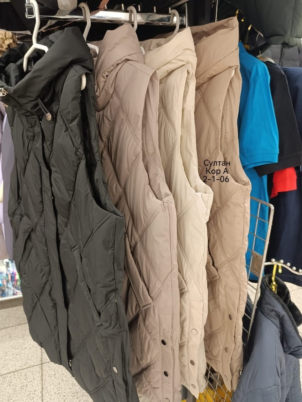 жилетка женская,жилетка,жилет,демисезонная жилетка,жилет женский