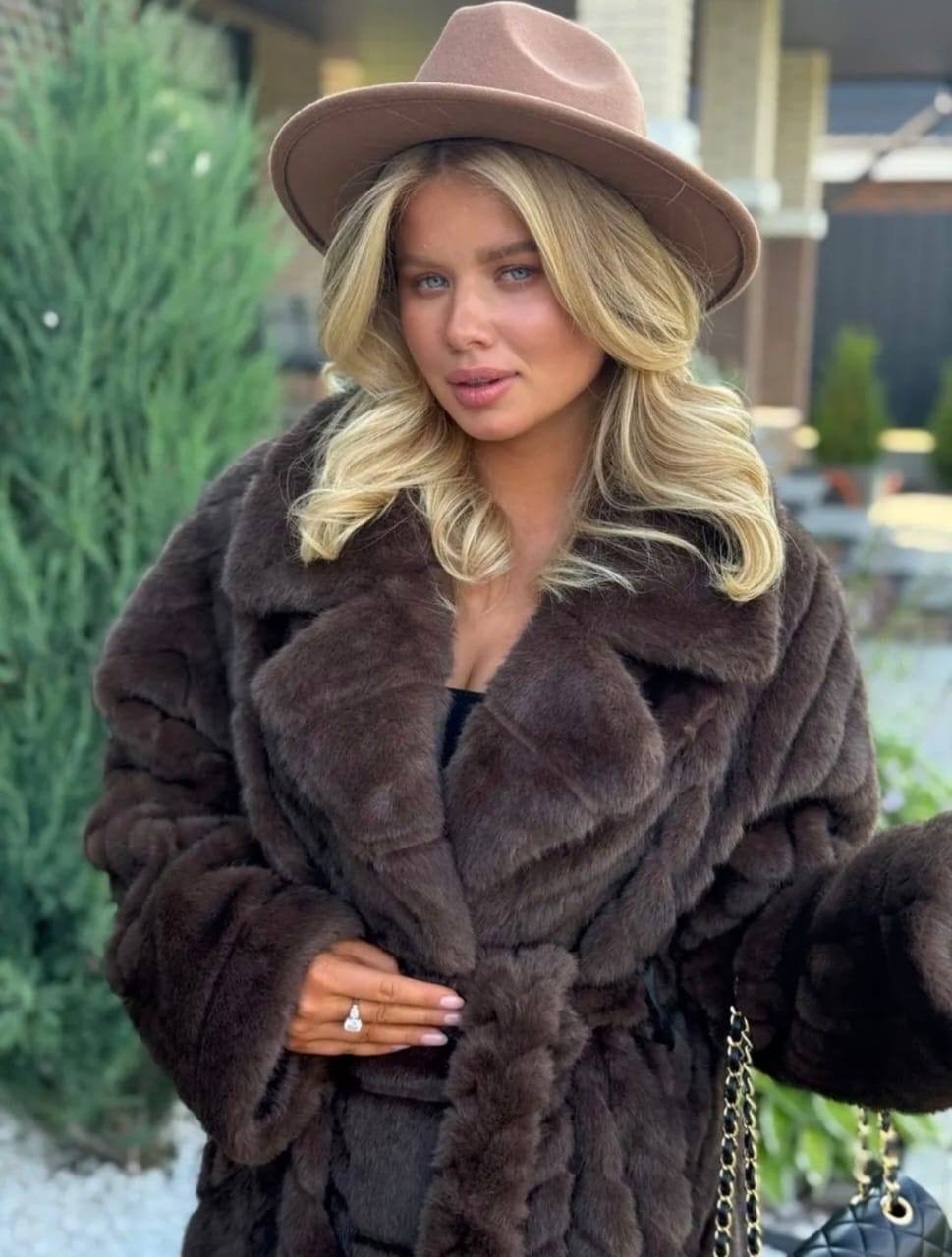 шуба искусственная женская под норку экошуба от бренда m . e . l . a .,коричневая шуба из экомеха под норку,шуба из эко меха длинная 42-48,женская шуба из экомеха,шуба искусственная зимняя экошуба под