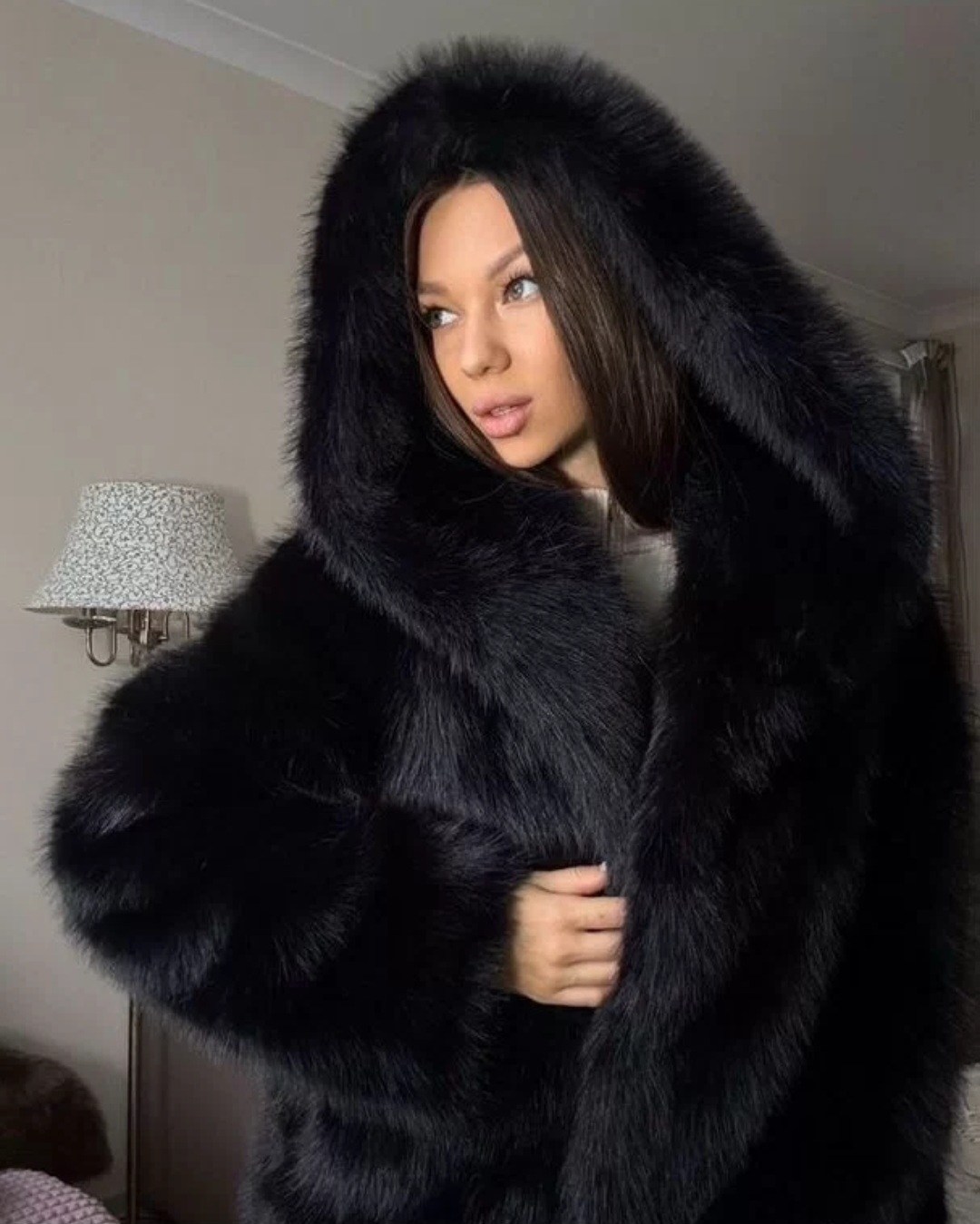 женская шуба,шубка,шуба,короткие шубы,меховое пальто с капюшоном