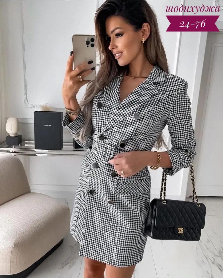 женский длинный пиджак в клетку,платье пиджак в клетку с поясом,платье-пиджак,платье гусиная лапка,платье пиджак в клетку