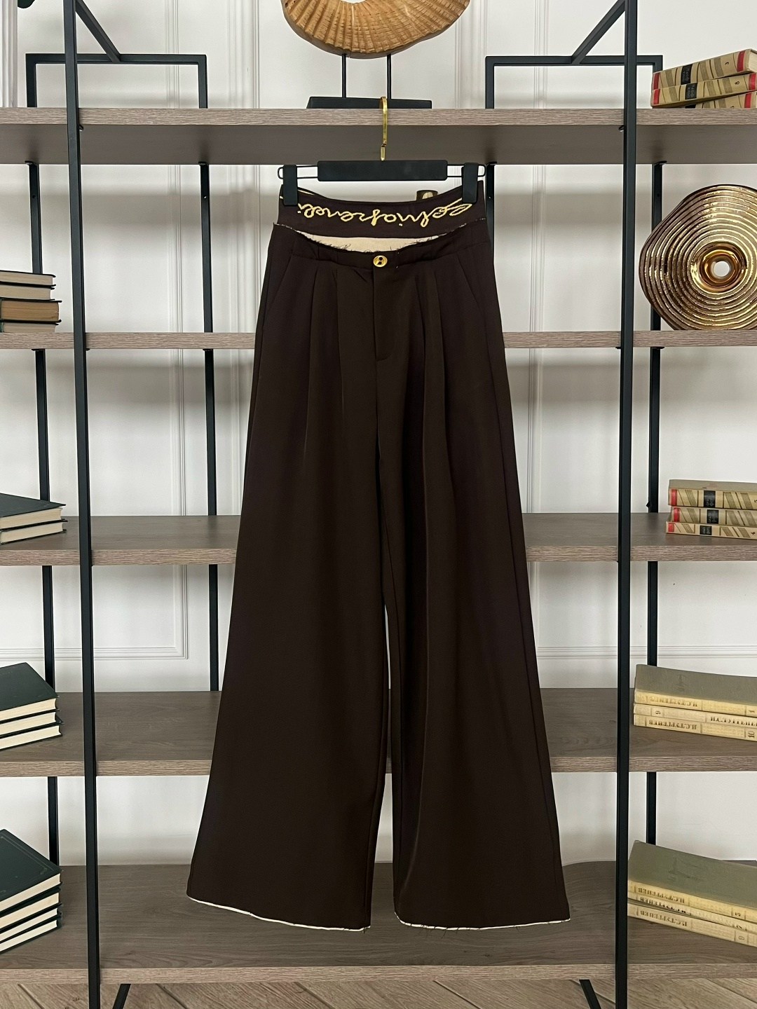 брюки новинки,брюки широкие,брюки модные,брюки женские,одежда брюки