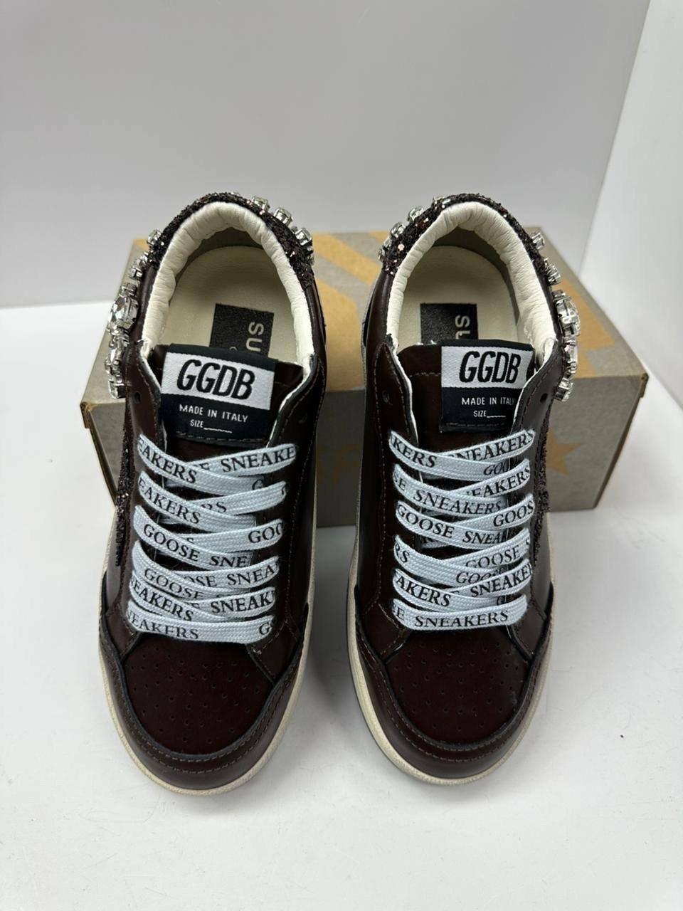 кеды golden goose,кеды golden goose женские,golden goose кроссовки,кроссовки golden goose с пайетками,кеды golden goose женские с камнями