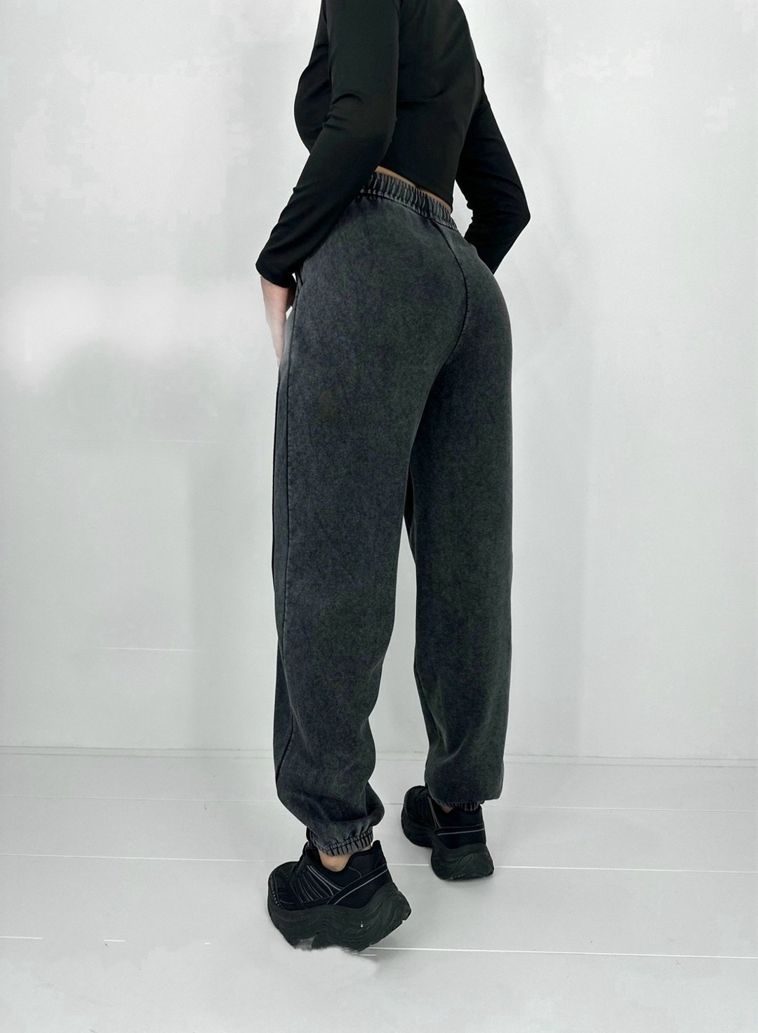 джинсы брюки,брюки джоггеры,брюки джоггеры из футера,женские джинсы, брюки,джоггеры женские