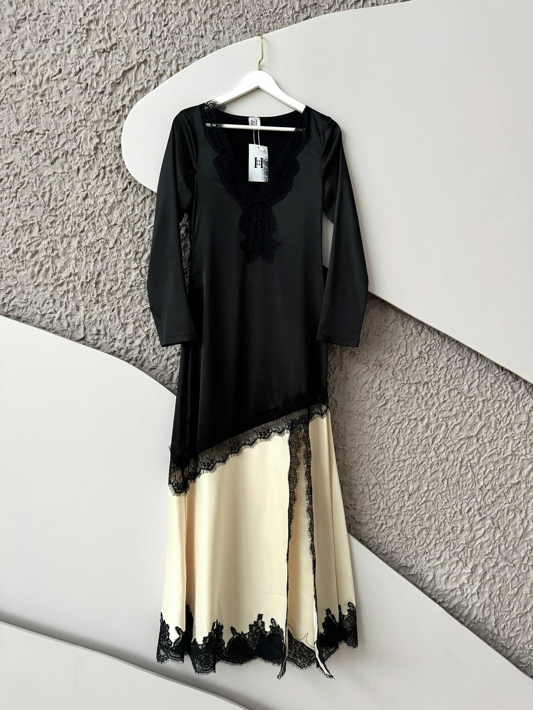 шелковый халат с кружевом,халат кружевной,атласный халат,длинное платье,платье