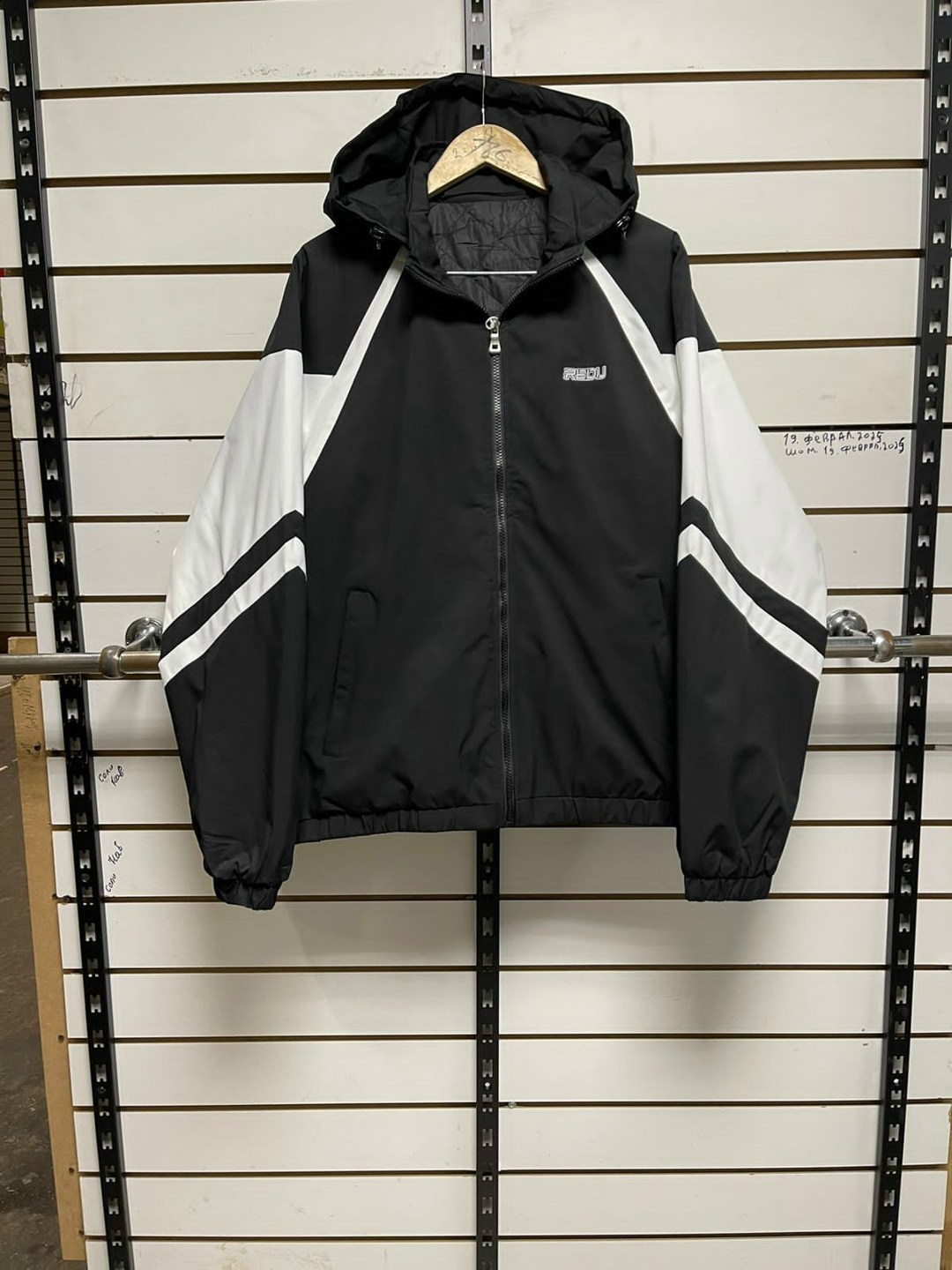 куртка,куртка спортивная,повседневная куртка,ветровка adidas,ветровка