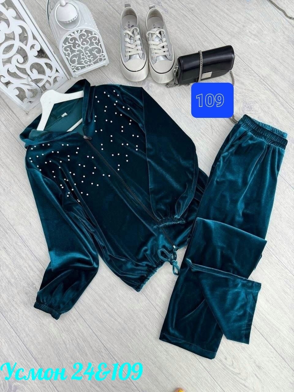 спортивный костюм женский велюровый большой размер,спортивные костюмы женские больших размеров,костюм велюровый женский,костюм женский велюровый большого размера,костюм из велюра женский деловой