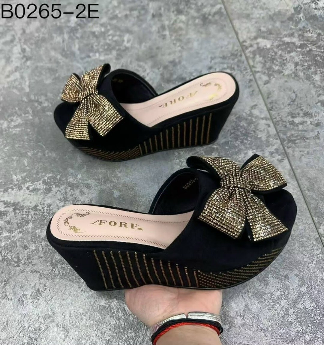 ,босоножки на платформе,шлепанцы на платформе,шлепки на платформе,женские шлепанцы