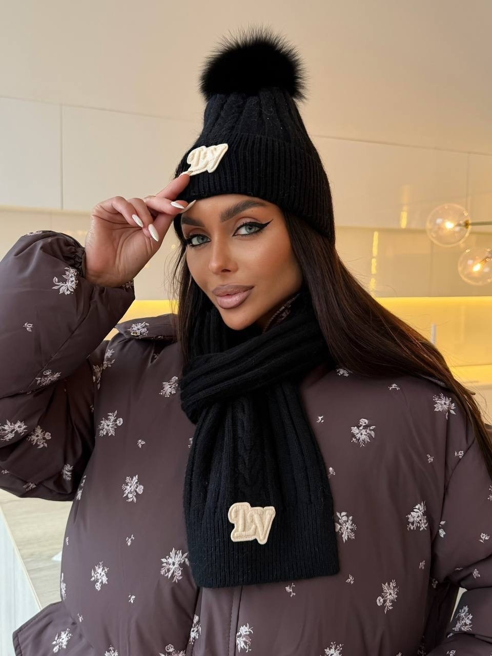 шапка бини и шарф miu miu зимний комплект,шапки комплект,комплект зимняя шапка с шарфом aruuke,комплект из шапки и шарфа,стильная шапка