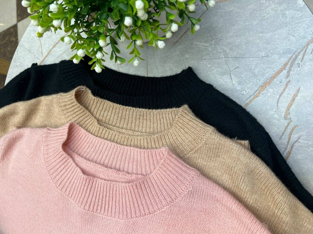 джемпер бежевый,свитер оверсайз,свитер,мода шик джемпера,женские кофты