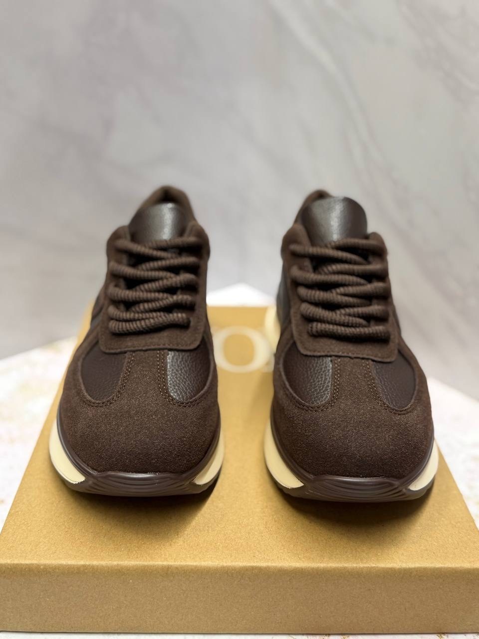 ,кроссовки женскиe,кроссовки для женщин,спортивная ,брендовые кроссовки