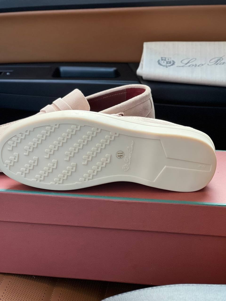 ,лоферы из натуральной замши loro piana,лоферы loro piana,лоферы мужские loro piana,замшевые лоферы loro piana