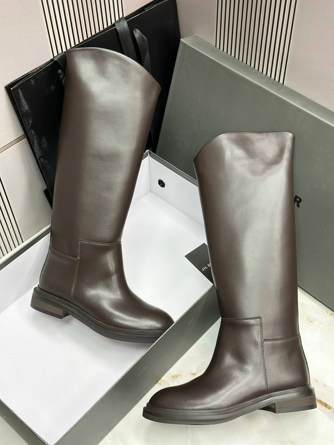 сапоги женские,женские сапоги jil sander черные кожаные,сапоги,женские демисезонные сапоги,