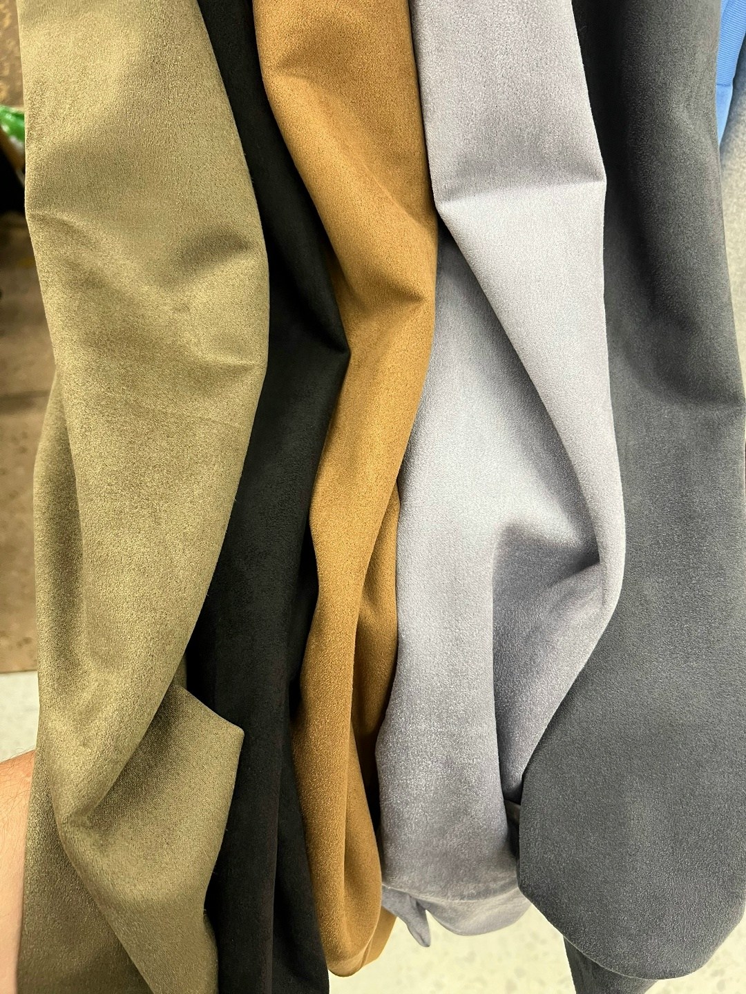 спортивный костюм мужской модный из микровельвета цвета хаки,мужской вельветовый костюм,костюм мужской модный из микровельвета цвета хаки,костюм двойка для мужчин вельвет,мужская мода