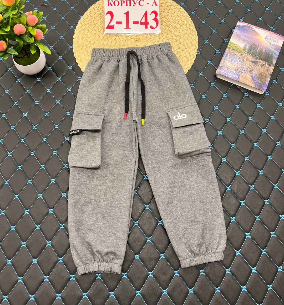 брюки для мальчика,брюки для мальчика защитного цвета,спортивные брюки для мальчика,джоггеры для мальчиков,детские спортивные брюки для мальчика