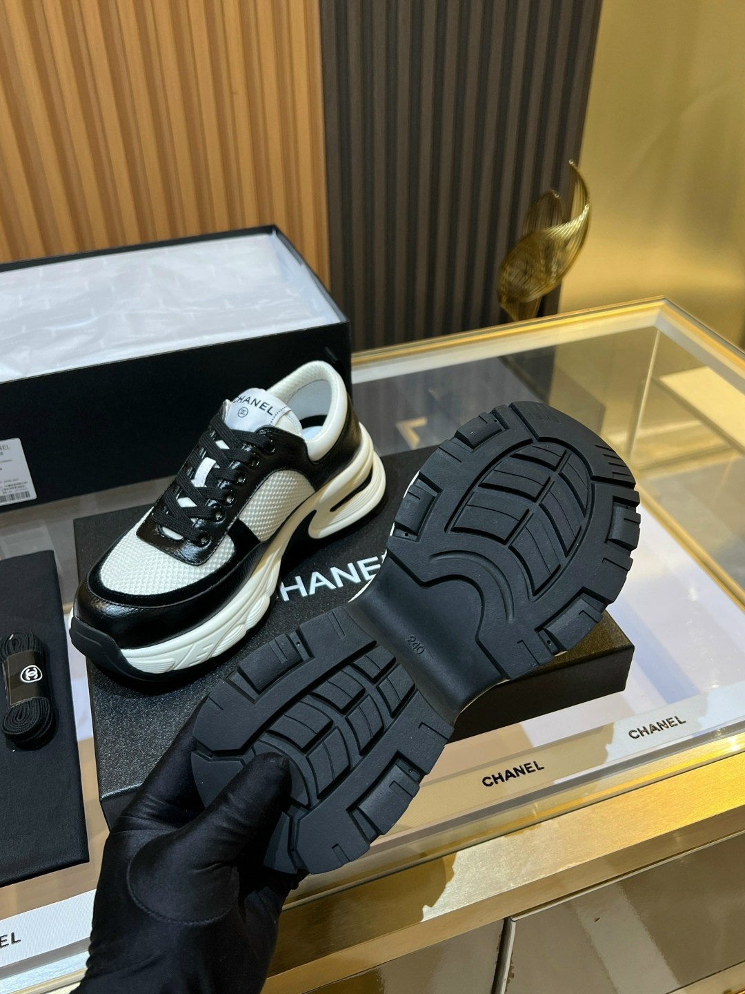 chanel кроссовки,женские брендовые кожаные кроссовки chanel premium,кроссовки женские chanel,chanel кроссовки женские премиум,брендовые кроссовки chanel