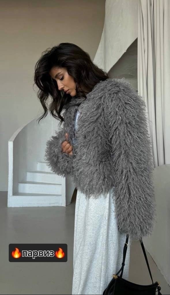 шубка,куртка для женщин,шуба из ламы,шуба из искусственного меха,пальто женское