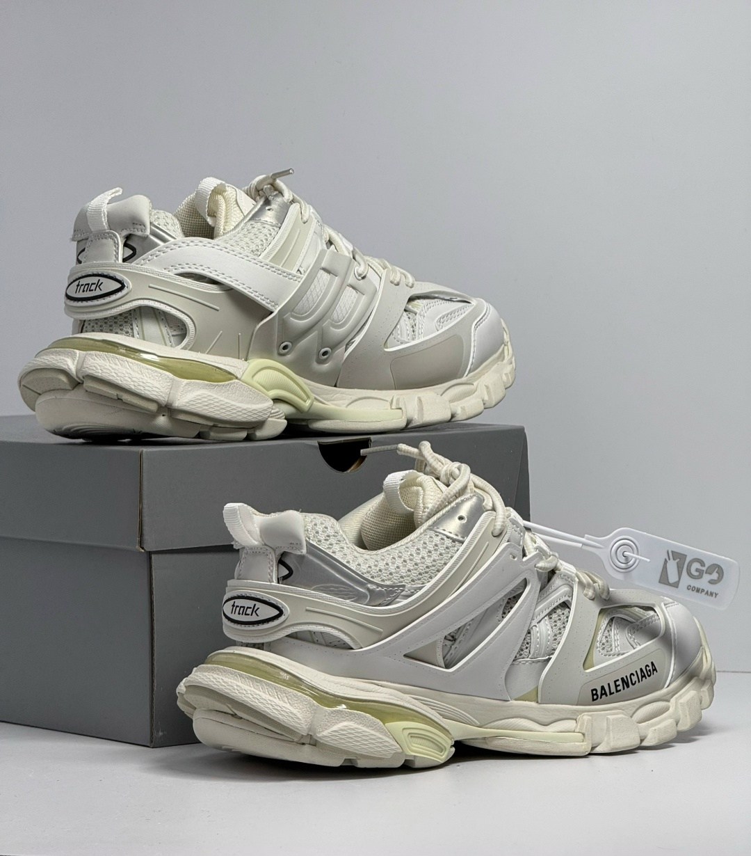 кроссовки баленсиага трек белые,кроссовки track balenciaga,кроссовки balenciaga,мужские кроссовки balenciaga track белые с серым,мужские кроссовки balenciaga track premium - white