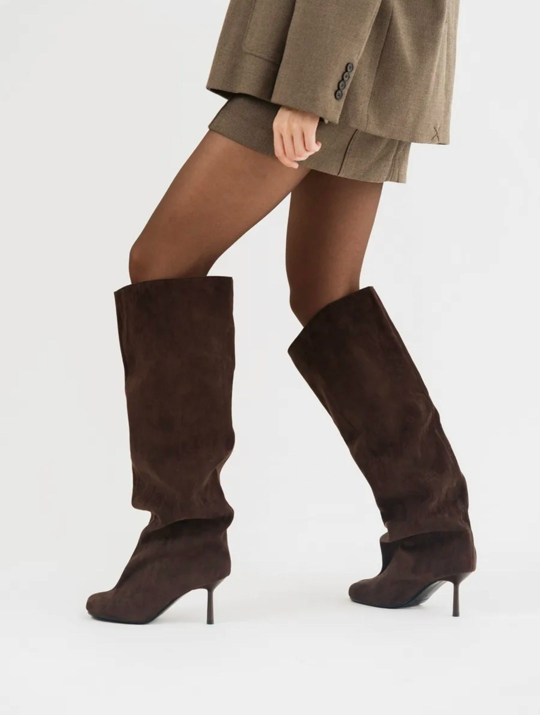 замшевые сапоги,женские сапоги,стильные сапоги,сапоги трубы,коричневые сапоги