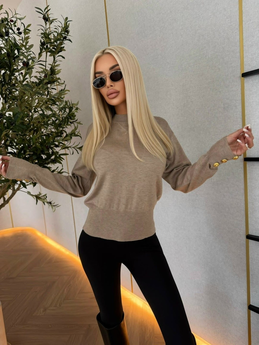 бежевый свитер,водолазка женская,женская кофта,стильный свитер,свитера женские