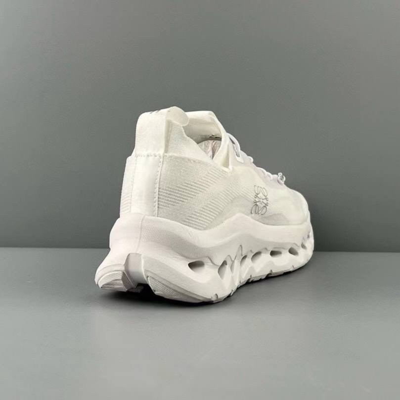 кроссовки on running cloudmonster 2 sand frost,кроссовки loewe x wmns cloudtilt 'all white',кроссовки x loewe cloudtilt 'all white' on running,спортивные кроссовки,кроссовки