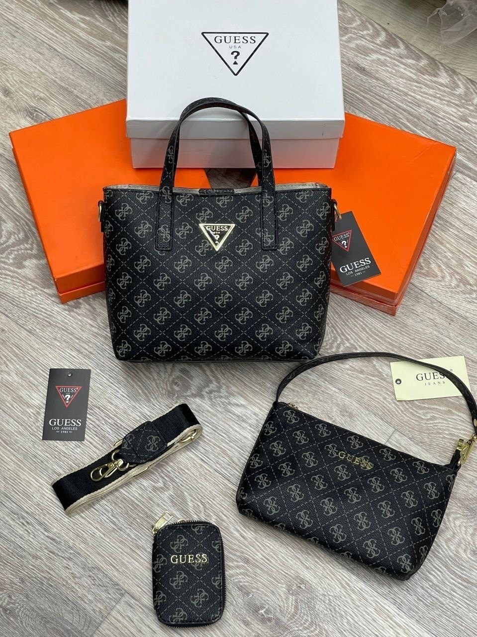 guess женская сумка,сумка guess,женская большая сумка guess,сумка guess бежевая,сумка guess оригинал