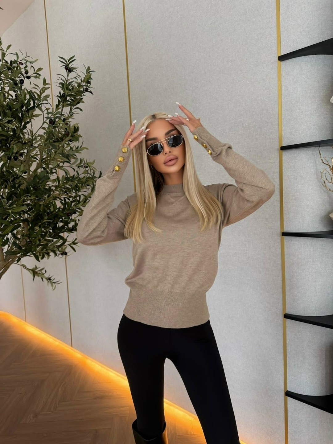 бежевый свитер,водолазка женская,женская кофта,стильный свитер,свитера женские