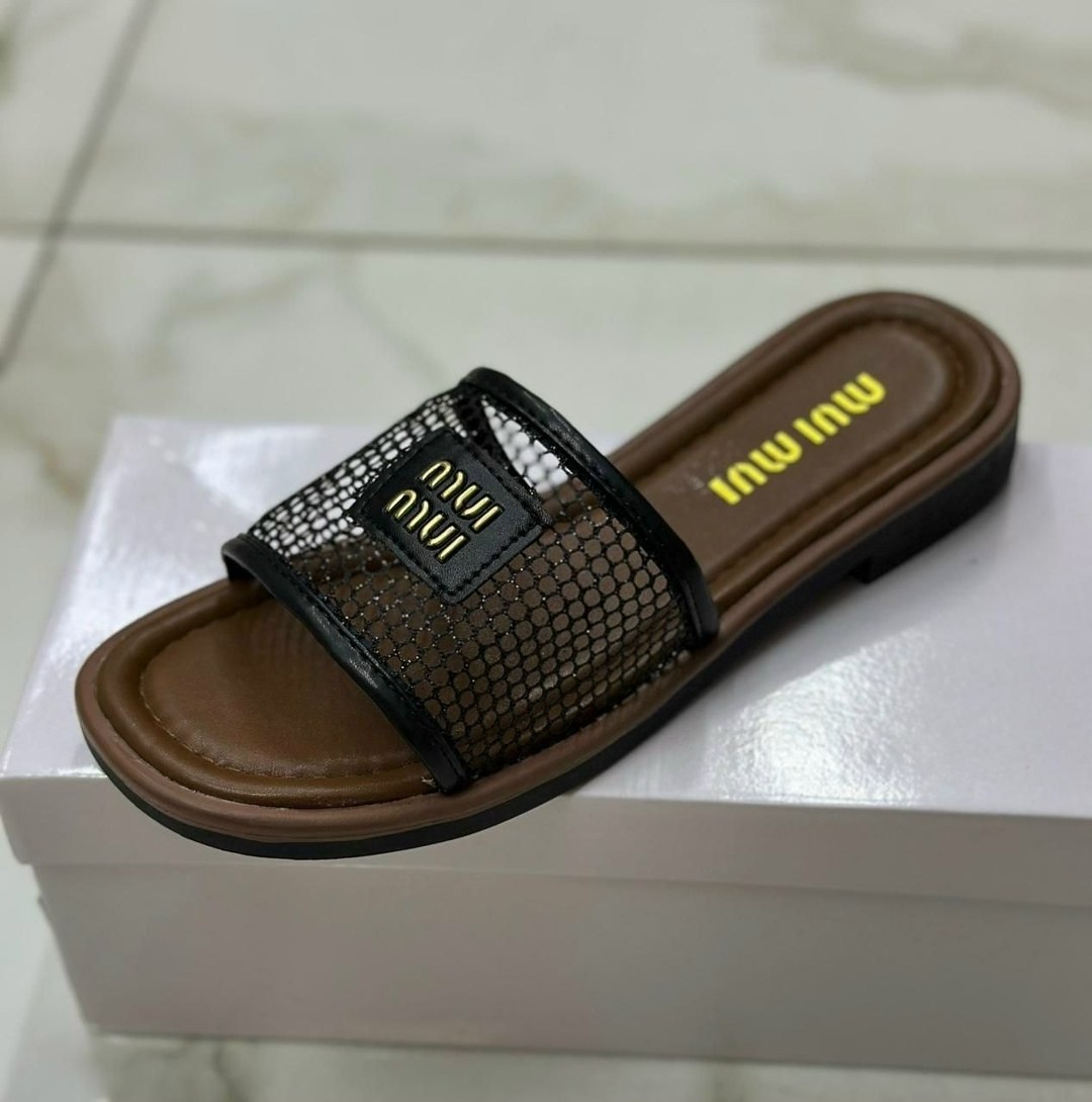 женские шлепанцы,шлепки фенди,шлепки женские удобные,,модные шлепанцы